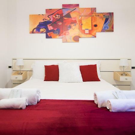 Appartement 8- Tourist House Bologna - Light House - Self Check-In Extérieur photo