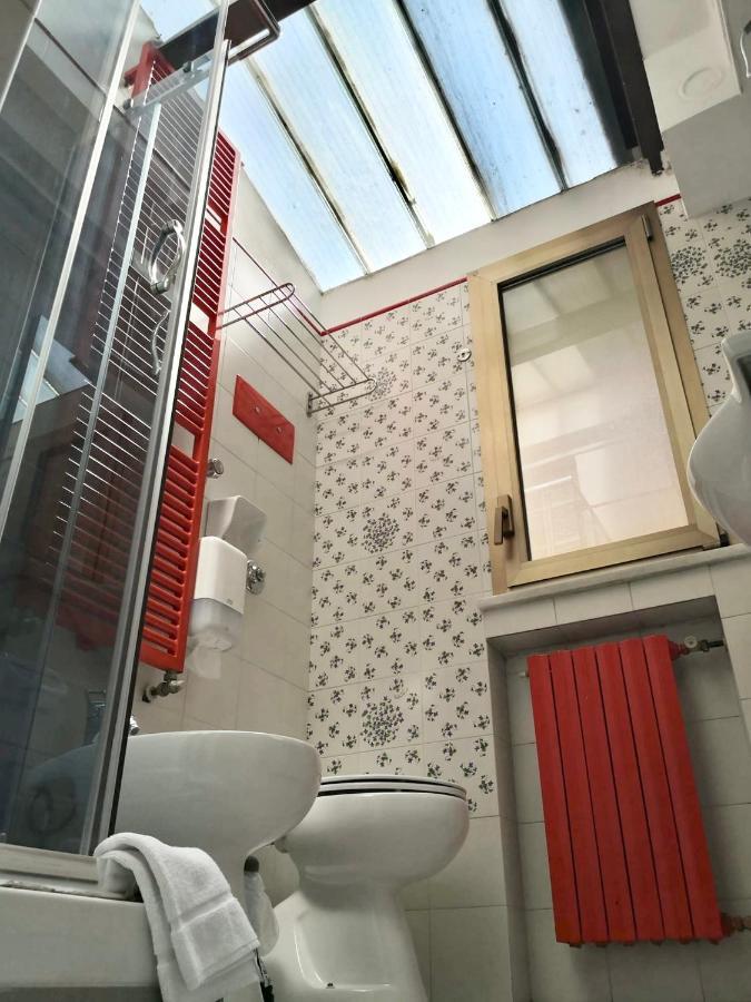 Appartement 8- Tourist House Bologna - Light House - Self Check-In Extérieur photo