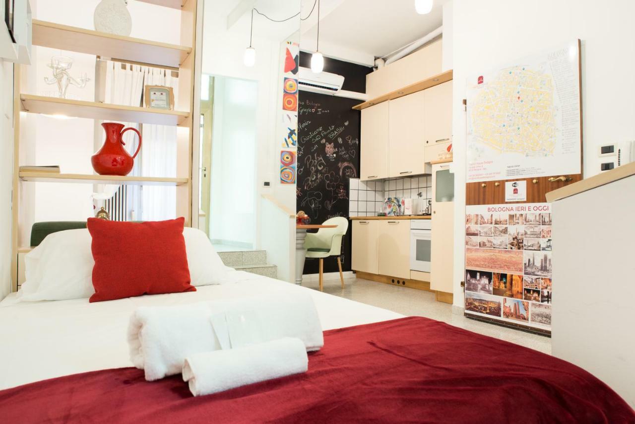 Appartement 8- Tourist House Bologna - Light House - Self Check-In Extérieur photo